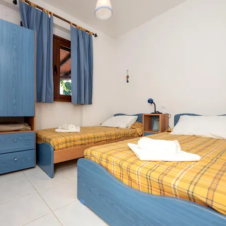 Captain'S Sea Suite Mola Kalyva Exterior photo